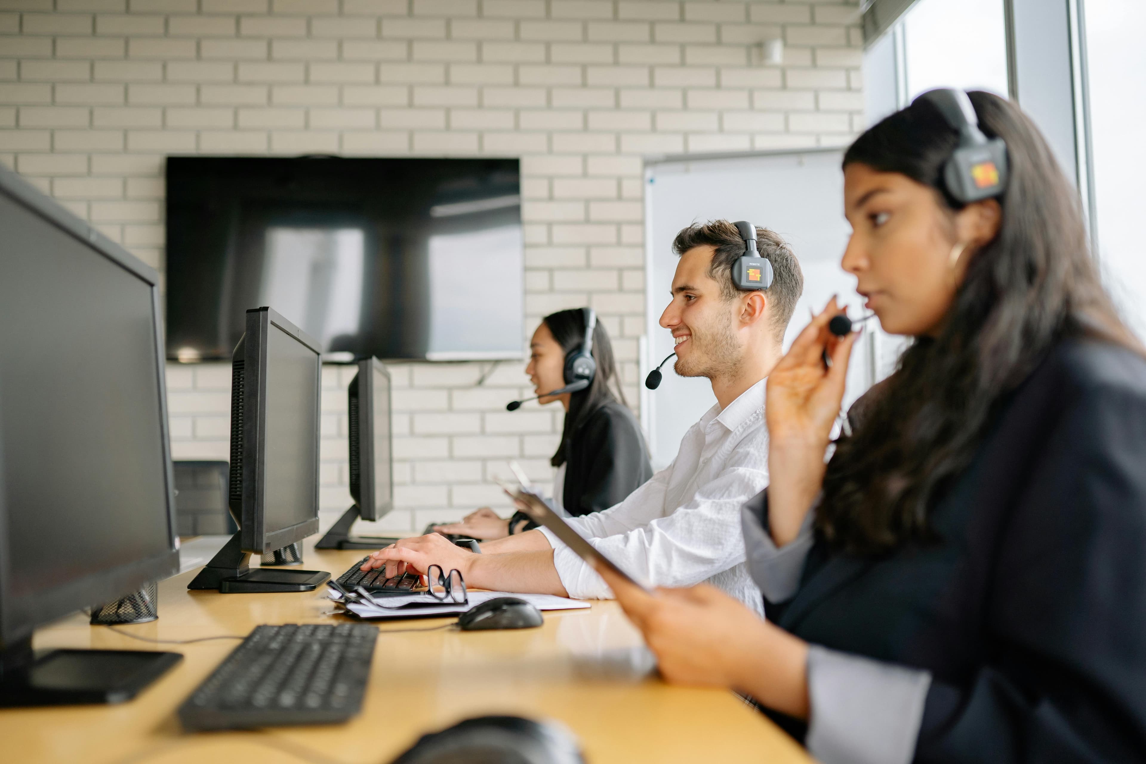 How CX Consulting Partners Helped a Global Machinery Company Transform Its Contact Center